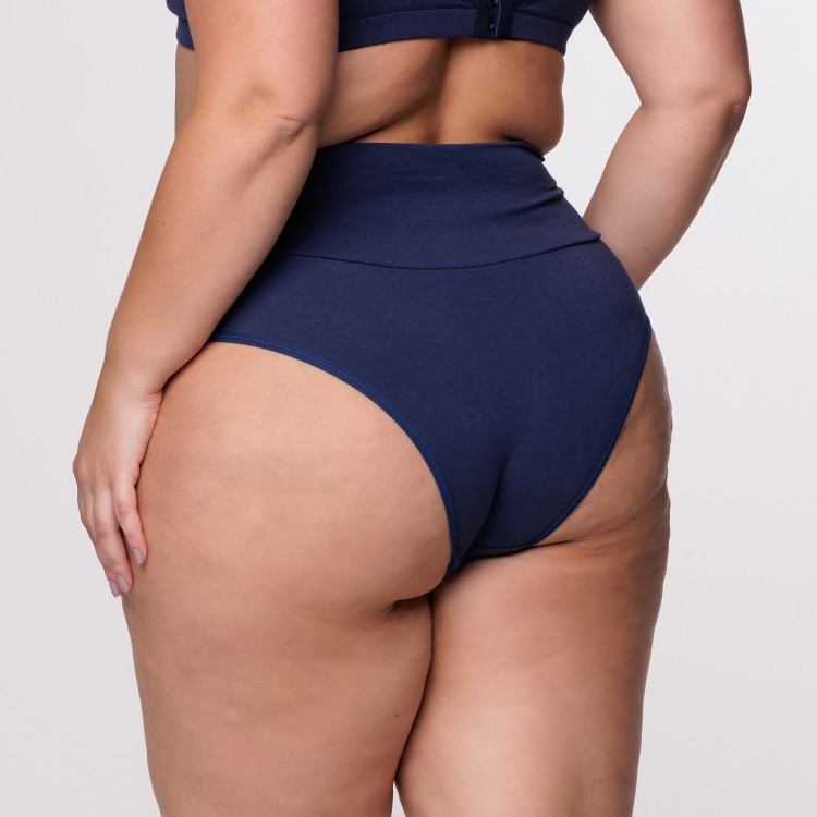 Calcinha Plus Size Cós Super Largo Em Algodão Egípcio na Cor Marinho